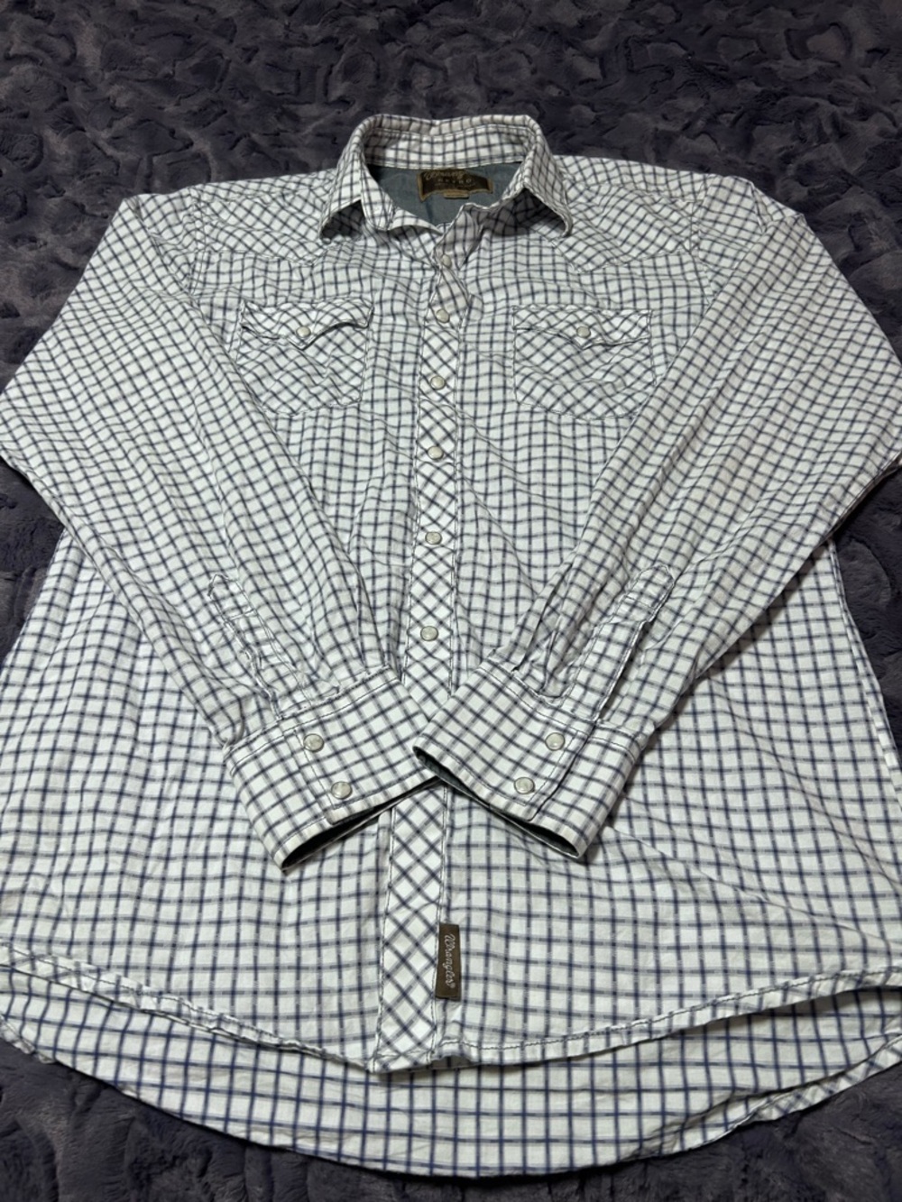 Wrangler Checked Long-Sleeve Shirt - White & Navy